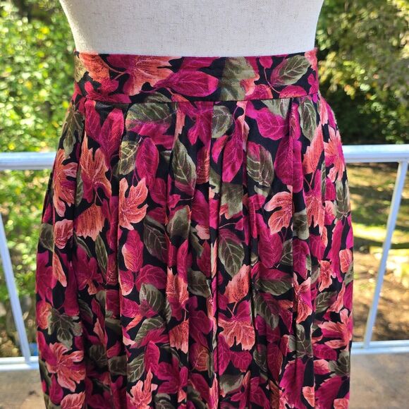 Vtg Handmade Long Pleated Skirt Red Fall Leaves Soft Cotton Blend Cottagecore - Picture 2 of 6